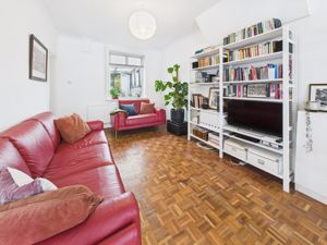 LOUNGE / DINING ROOM- click for photo gallery